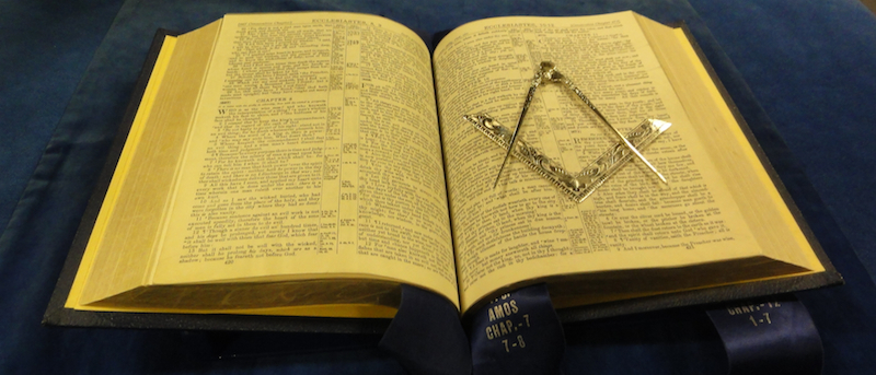 Holy Bible, Square, and Compass, arranged for the third degree in the Book of Ecclesiastes.